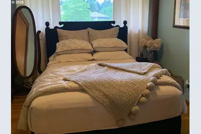 10311 NE Russell Ct, Portland, OR 97220 - Photo 33