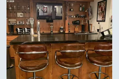 10311 NE Russell Ct, Portland, OR 97220 - Photo 31