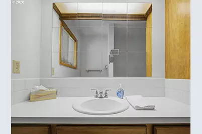 250 SE Juniper Ave, Gresham, OR 97080 - Photo 29