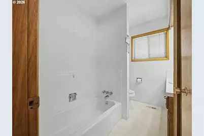 250 SE Juniper Ave, Gresham, OR 97080 - Photo 31