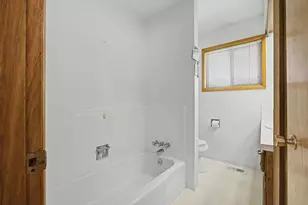 250 SE Juniper Ave, Gresham, OR 97080 - Photo 31