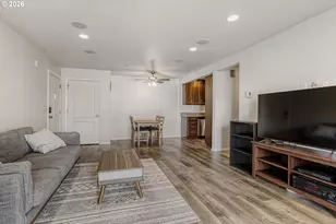 11046 SW Greenburg Rd, Portland, OR 97223 - Photo 9