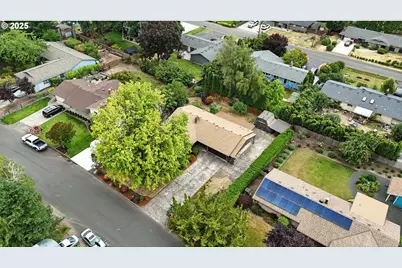 3359 SE Pine St, Hillsboro, OR 97123 - Photo 35