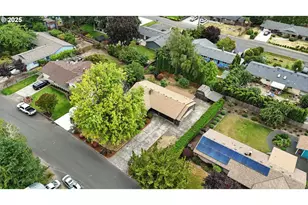 3359 SE Pine St, Hillsboro, OR 97123 - Photo 35