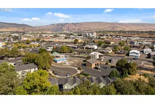 990 W 8th Pl, The Dalles, OR 97058 - Photo 31