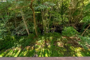 990 W 8th Pl, The Dalles, OR 97058 - Photo 37