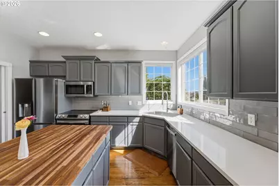 2440 NW 25th Ave, Camas, WA 98607 - Photo 11
