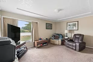 22222 SE Ash St, Gresham, OR 97030 - Photo 7