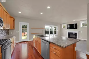3755 Julia Loop, Eugene, OR 97404 - Photo 11