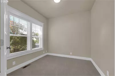 3755 Julia Loop, Eugene, OR 97404 - Photo 25