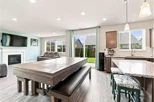 1947 N Knott Ct, Canby, OR 97013 - Photo 9