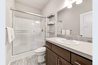1947 N Knott Ct, Canby, OR 97013 - Photo 17