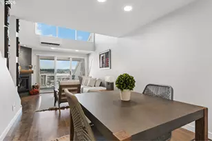 118 N Hayden Bay Dr, Portland, OR 97217 - Photo 9