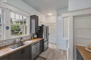 204 NW 27th St, Corvallis, OR 97330 - Photo 17