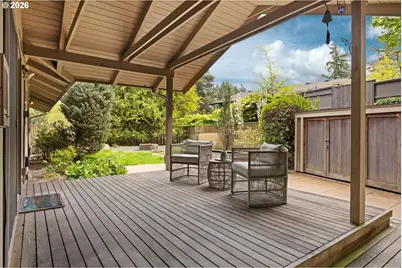 560 Milburn Ct, Lake Oswego, OR 97034 - Photo 25