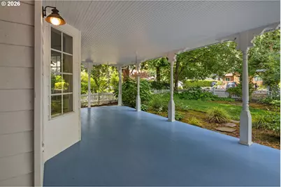 217 5th St, Lake Oswego, OR 97034 - Photo 5