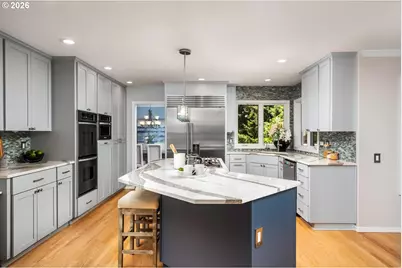 19042 35th Pl, Lake Oswego, OR 97034 - Photo 11