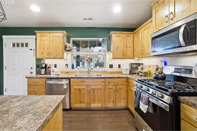 226 NW Sagan Loop, Sheridan, OR 97378 - Photo 9