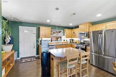 226 NW Sagan Loop, Sheridan, OR 97378 - Photo 7