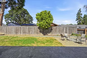 792 SE Cedar St, Dundee, OR 97115 - Photo 27