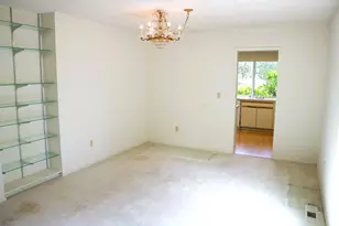 1 Condolea Dr, Lake Oswego, OR 97035 - Photo 11