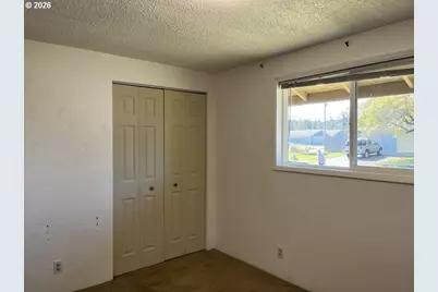 2385 19th St, Florence, OR 97439 - Photo 37