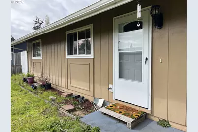 2385 19th St, Florence, OR 97439 - Photo 5