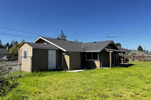 2385 19th St, Florence, OR 97439 - Photo 41