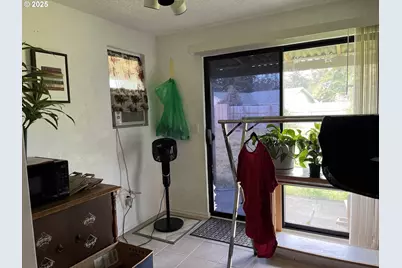 2385 19th St, Florence, OR 97439 - Photo 17