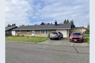 2385 19th St, Florence, OR 97439 - Photo 1