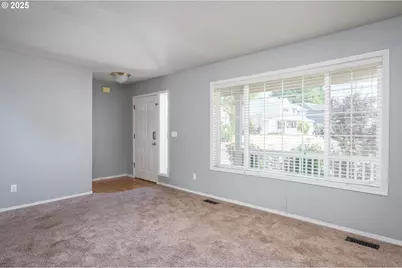 42098 NW Broadshire Ln, Banks, OR 97106 - Photo 7