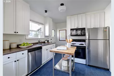 2416 NE 32nd Ct, Portland, OR 97212 - Photo 7