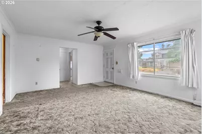 6818 SE 67th Ave, Portland, OR 97206 - Photo 7