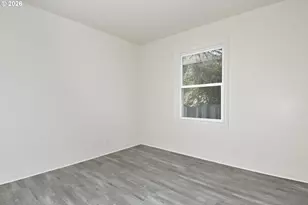 7020 NE Halsey St, Portland, OR 97213 - Photo 13