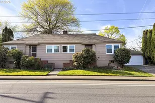 7020 NE Halsey St, Portland, OR 97213 - Photo 21