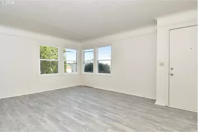 7020 NE Halsey St, Portland, OR 97213 - Photo 7