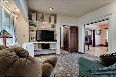 2001 Columbia St, Eugene, OR 97403 - Photo 13