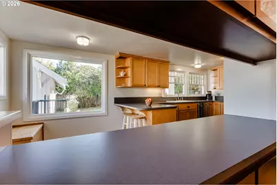2001 Columbia St, Eugene, OR 97403 - Photo 15