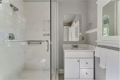 2001 Columbia St, Eugene, OR 97403 - Photo 33