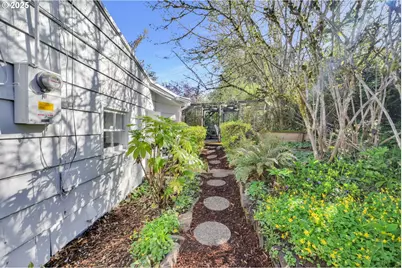 1925 E 26th Ave, Eugene, OR 97403 - Photo 35