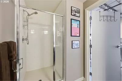 4426 SE Hawthorne Blvd #102, Portland, OR 97215 - Photo 19