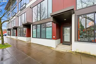 4426 SE Hawthorne Blvd, Portland, OR 97215 - Photo 3