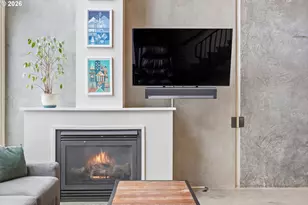 4426 SE Hawthorne Blvd, Portland, OR 97215 - Photo 9