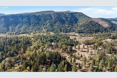 800 Byron Creek Rd, Winston, OR 97496 - Photo 21