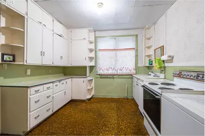 1425 Jackson Ave, La Grande, OR 97850 - Photo 15