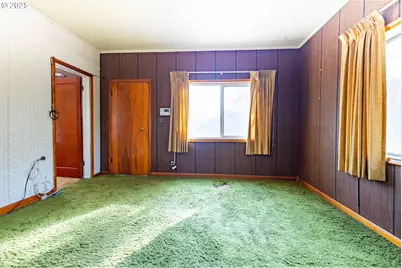 1425 Jackson Ave, La Grande, OR 97850 - Photo 9