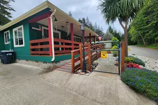 2420 Jefferson St, Port Orford, OR 97465 - Photo 27