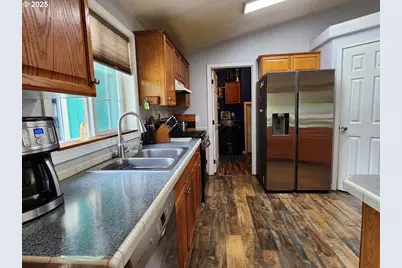 2420 Jefferson St, Port Orford, OR 97465 - Photo 7