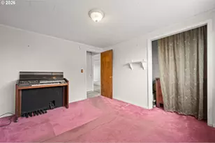 1995 J St, Springfield, OR 97477 - Photo 23