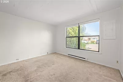 1995 J St, Springfield, OR 97477 - Photo 15